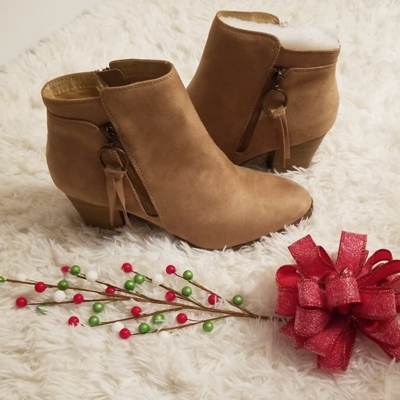 Zipper Beige Faux Suede Heel Ankle Bootie - Picture 4 of 5